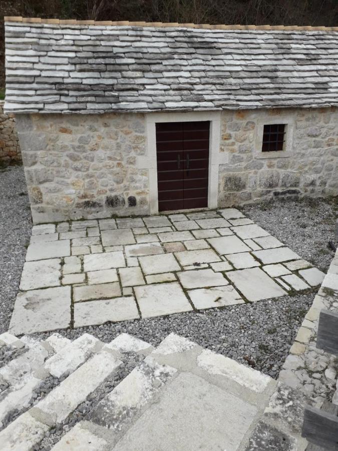 Kuca Za Odmor Varos Villa Vrlika ภายนอก รูปภาพ