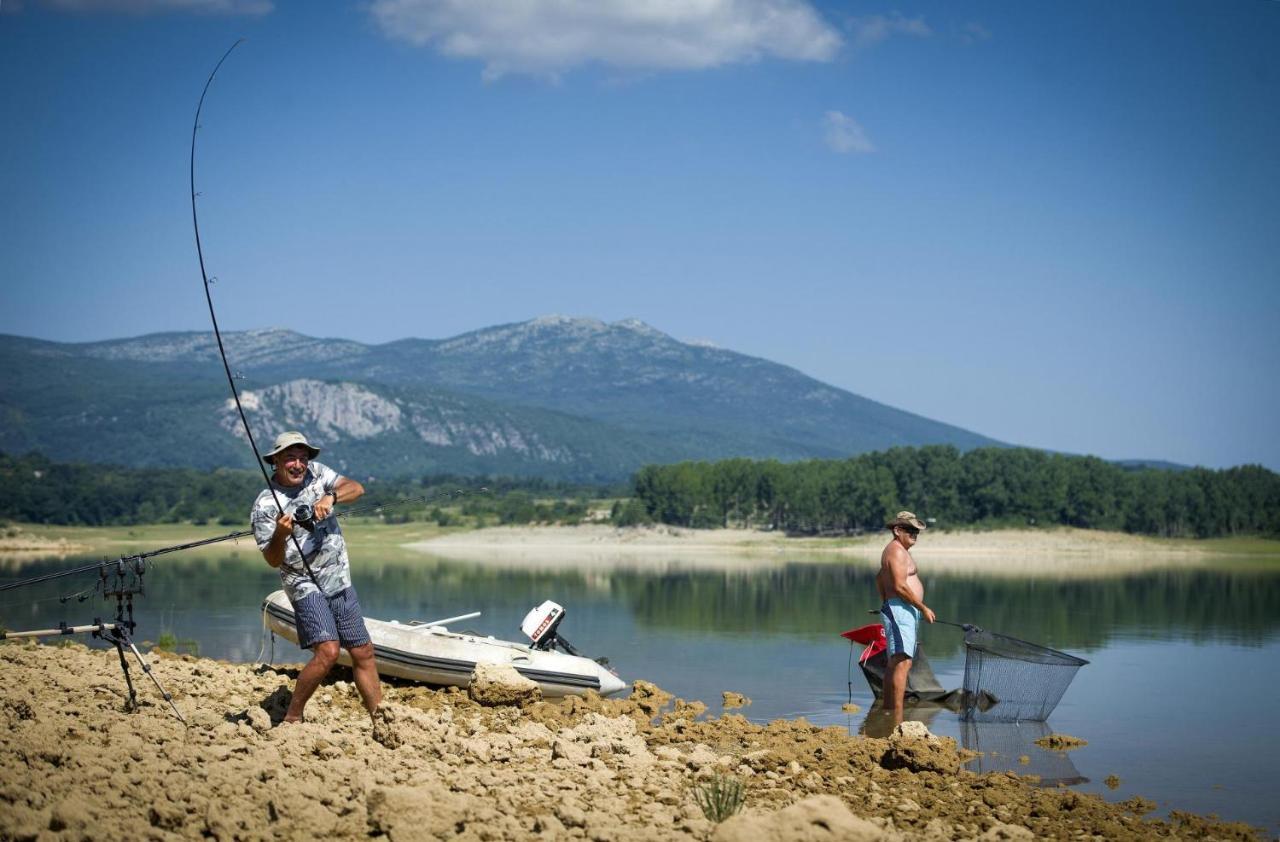 Kuca Za Odmor Varos Villa Vrlika ภายนอก รูปภาพ