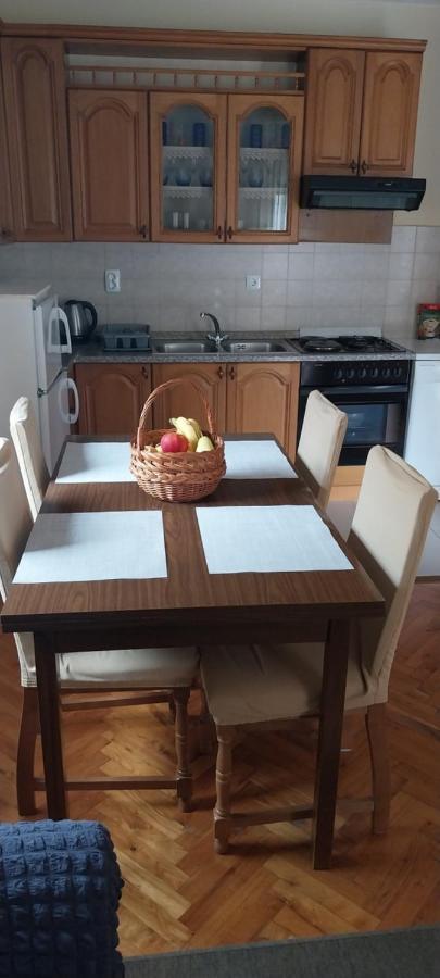 Kuca Za Odmor Varos Villa Vrlika ภายนอก รูปภาพ